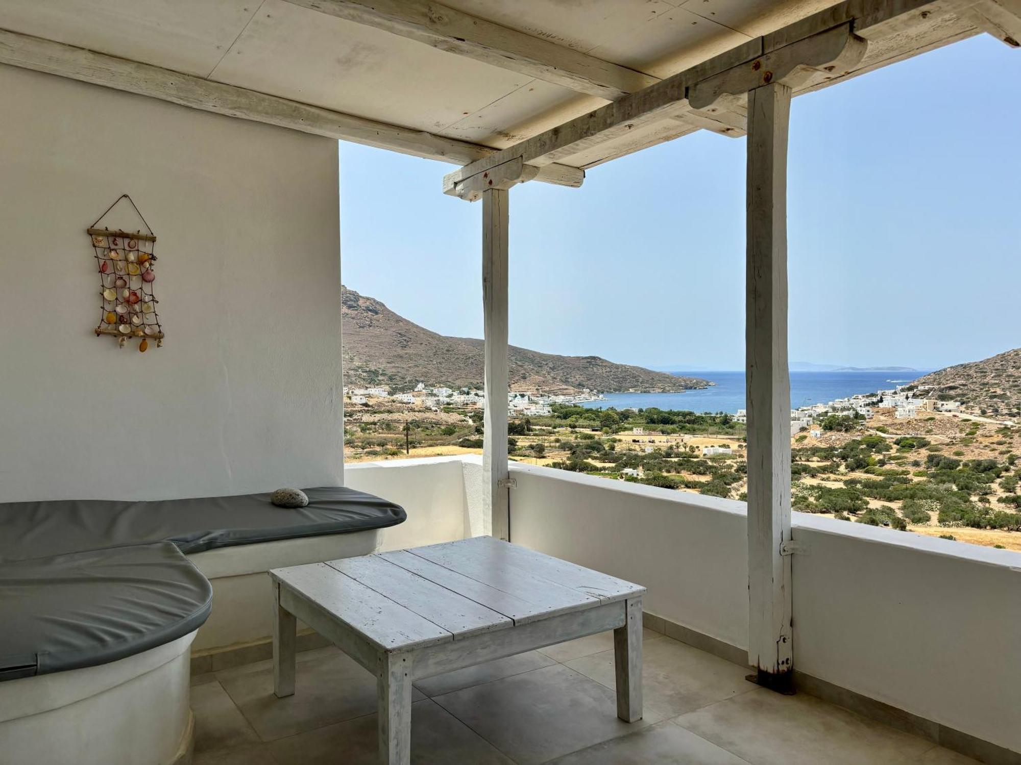 Thomas Apartments Katapola - Chora Exterior photo